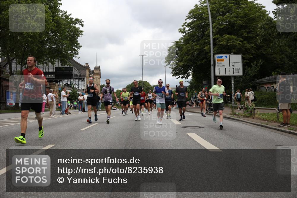 29.06.2025 - hella hamburg halbmarathon Yannick Fuchs http://msf.ph/oto/8235938 29.06.2025 10:47:07 20KM 1061, 1258, 1482, 1499, 1683, 1783, 2074, 2099, 2208, 2346, 2910, 3059, 3334, 3399, 3999, 4065, 4419, 4587, 4635, 4726, 5077, 5607, 5907, 6198, 6628, 6897, 7232, 7383, 7509, 8273, 8361, 8587, 8651, 9065, 9163, 9537, 10724, 11217, 11588, 11589, 11604, 11689, 11992, 12155, 12413, 12482, 12490, 12875, 12910, 14323, 14805, 15179, 15430, 15681, 15980, 16467, 16986, 18249, 18720, 18901, 19208, 19244 meine-sportfotos.de