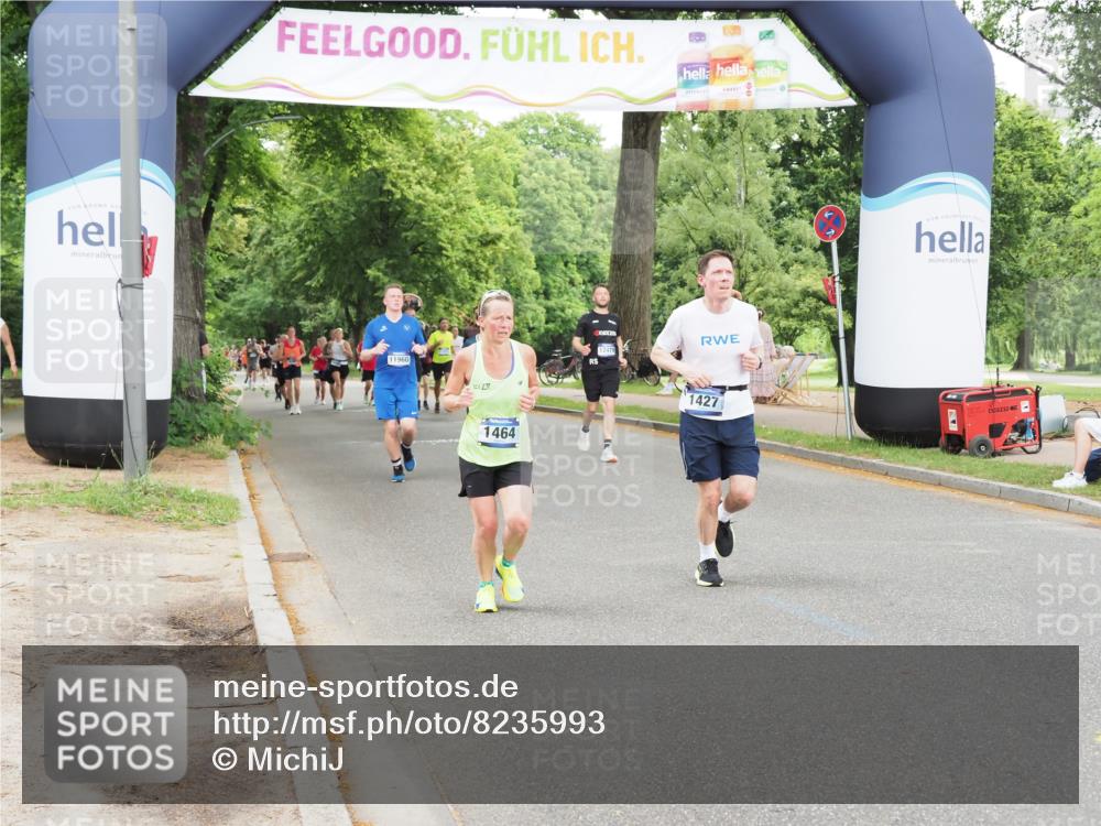 29.06.2025 - hella hamburg halbmarathon MichiJ http://msf.ph/oto/8235993 29.06.2025 10:50:00 Zwischen KM18-KM19 1254, 1427, 1464, 2683, 3921, 4538, 5384, 9439, 9554, 10705, 12004, 13503, 14135, 15252, 16808, 18999, 19023 meine-sportfotos.de