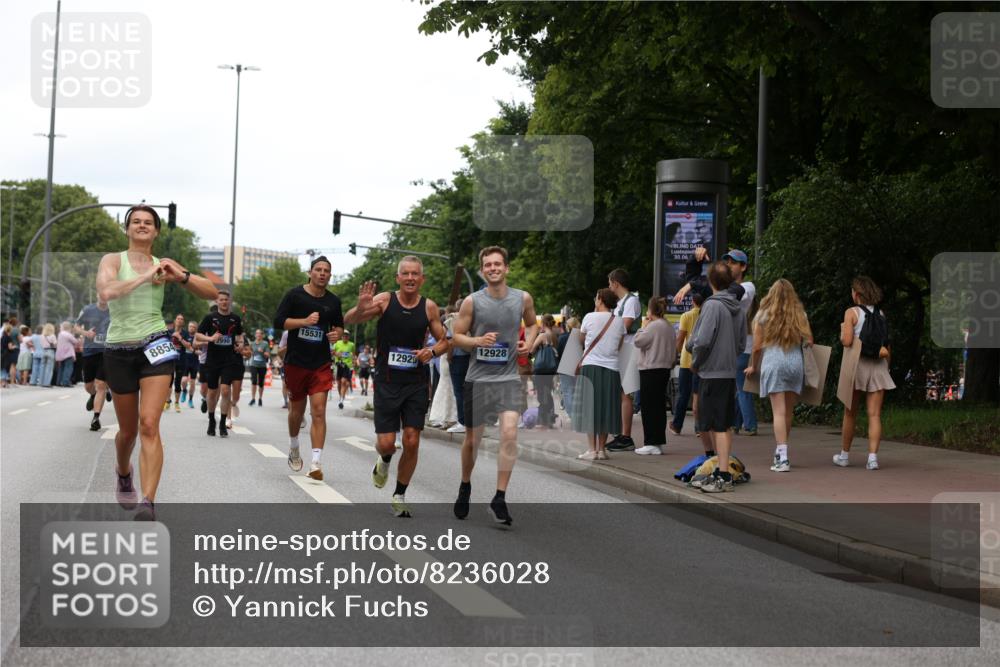 29.06.2025 - hella hamburg halbmarathon Yannick Fuchs http://msf.ph/oto/8236028 29.06.2025 11:04:57 20KM 1527, 1830, 2990, 3756, 4583, 5036, 6295, 6664, 7195, 7462, 7809, 7810, 7881, 8001, 8275, 8727, 8854, 9113, 9338, 9492, 10775, 10858, 11582, 11780, 12928, 12929, 13475, 13683, 13835, 14413, 15085, 15531, 15772, 16323, 18493 meine-sportfotos.de