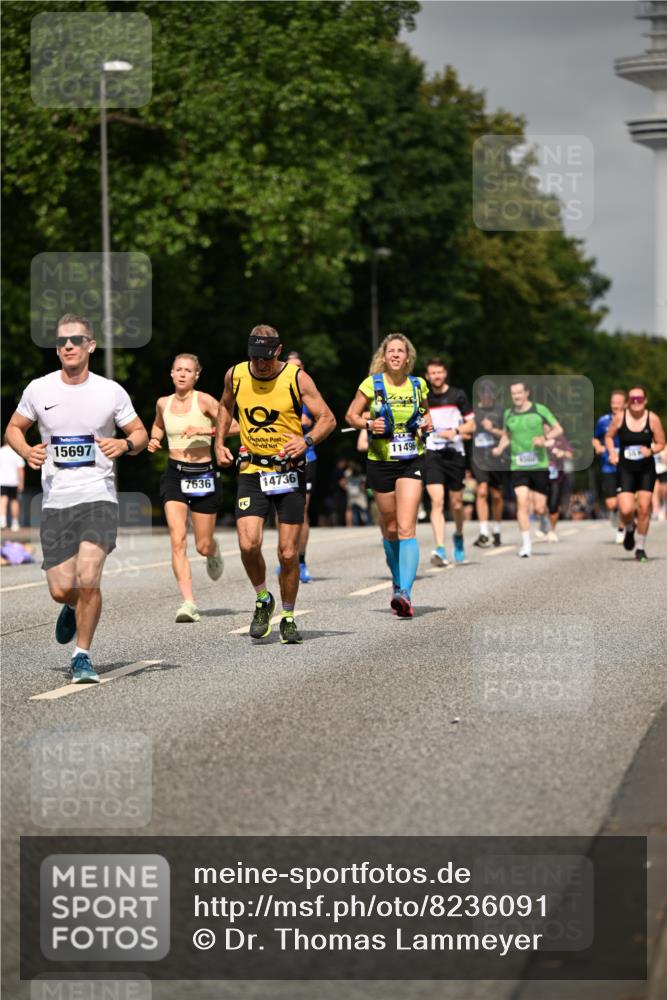 29.06.2025 - hella hamburg halbmarathon Dr. Thomas Lammeyer http://msf.ph/oto/8236091 29.06.2025 10:13:43 Kennedybrücke 1838, 3921, 5511, 7187, 7333, 7636, 8219, 9366, 9434, 9674, 9781, 10036, 10819, 10943, 11067 meine-sportfotos.de