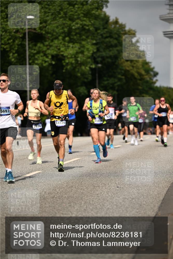 29.06.2025 - hella hamburg halbmarathon Dr. Thomas Lammeyer http://msf.ph/oto/8236181 29.06.2025 10:13:44 Kennedybrücke 1838, 3921, 5511, 7187, 7333, 7636, 8219, 9366, 9434, 9674, 9781, 10036, 10819, 10943, 11067 meine-sportfotos.de