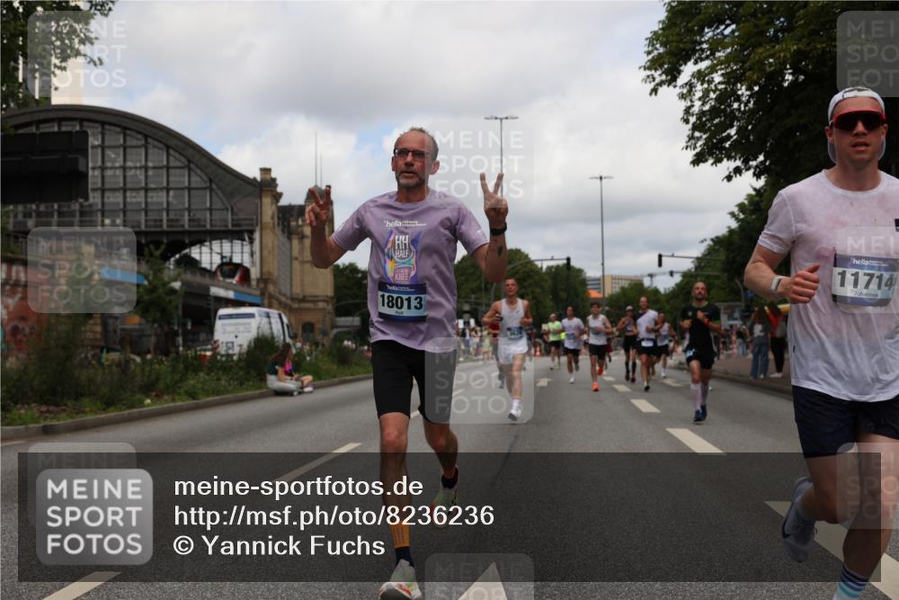 29.06.2025 - hella hamburg halbmarathon Yannick Fuchs http://msf.ph/oto/8236236 29.06.2025 10:34:31 20KM 1358, 1603, 1975, 2573, 2826, 2972, 3547, 3626, 4381, 4398, 4766, 4888, 5752, 6149, 6152, 7495, 7622, 8346, 8467, 8574, 8933, 9116, 9540, 11284, 11714, 11806, 12046, 12091, 13190, 14077, 14699, 15421, 15813, 15828, 16580, 17425, 17792, 17916, 17973, 18013, 18154, 18979 meine-sportfotos.de