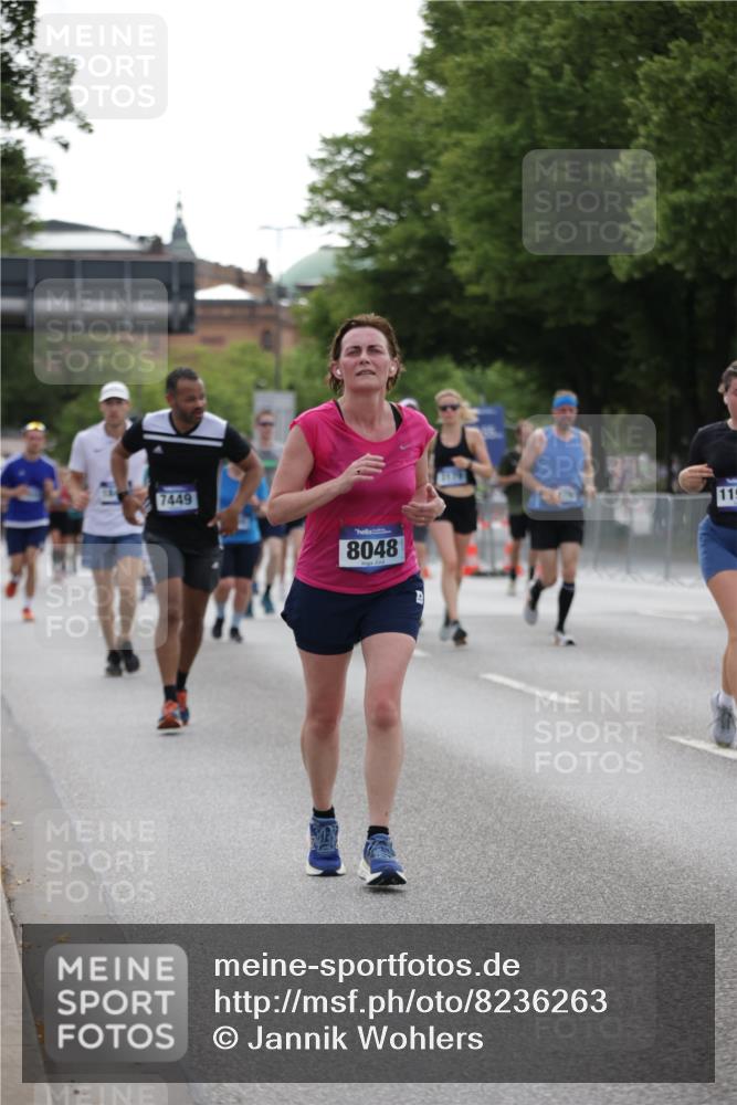 29.06.2025 - hella hamburg halbmarathon Jannik Wohlers http://msf.ph/oto/8236263 29.06.2025 10:28:49 Lombardsbrücke 1230, 2688, 3179, 4373, 4982, 6345, 7169, 7449, 8048, 8812, 10198, 10641, 10808, 11792, 11803, 11989, 12099, 12404, 12958, 13090, 15952, 15955, 16673, 16676, 18414 meine-sportfotos.de