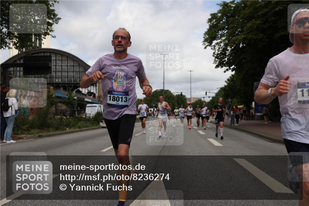 29.06.2025 - hella hamburg halbmarathon Yannick Fuchs http://msf.ph/oto/8236274 29.06.2025 10:34:31 20KM 1358, 1603, 1975, 2573, 2826, 2972, 3547, 3626, 4381, 4398, 4766, 4888, 5752, 6149, 6152, 7495, 7622, 8346, 8467, 8574, 8933, 9116, 9540, 11284, 11714, 11806, 12046, 12091, 13190, 14077, 14699, 15421, 15813, 15828, 16580, 17425, 17792, 17916, 17973, 18013, 18154, 18979 meine-sportfotos.de