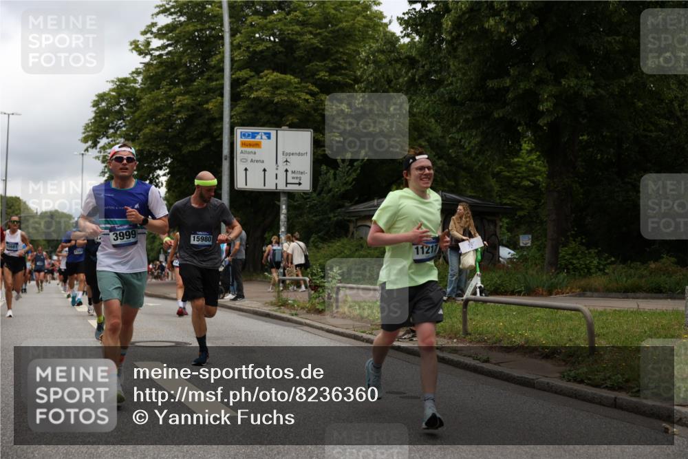 29.06.2025 - hella hamburg halbmarathon Yannick Fuchs http://msf.ph/oto/8236360 29.06.2025 10:47:08 20KM 1061, 1258, 1499, 1683, 1706, 1783, 2074, 2099, 2208, 2346, 2910, 3059, 3334, 3399, 3999, 4065, 4419, 4587, 4635, 5077, 5607, 5907, 6198, 6628, 6897, 7232, 7383, 7509, 8273, 8361, 8587, 8651, 9065, 9163, 9537, 10724, 11217, 11588, 11589, 11604, 11689, 11992, 12155, 12413, 12482, 12490, 12875, 12910, 14323, 14805, 15126, 15179, 15430, 15681, 15980, 16467, 16538, 16986, 18249, 18720, 18901, 19208, 19244 meine-sportfotos.de