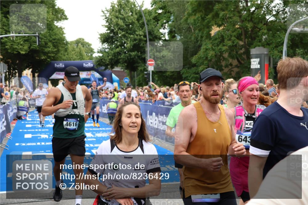 29.06.2025 - hella hamburg halbmarathon Zöllner http://msf.ph/oto/8236429 29.06.2025 10:55:07 Ziel 2884, 3652, 3791, 3945, 4249, 4616, 4938, 5020, 6433, 8691, 8698, 9060, 9380, 11333, 11976, 12961, 13297, 14750, 14948, 15126, 15879, 16630, 17803, 17842, 18181 meine-sportfotos.de