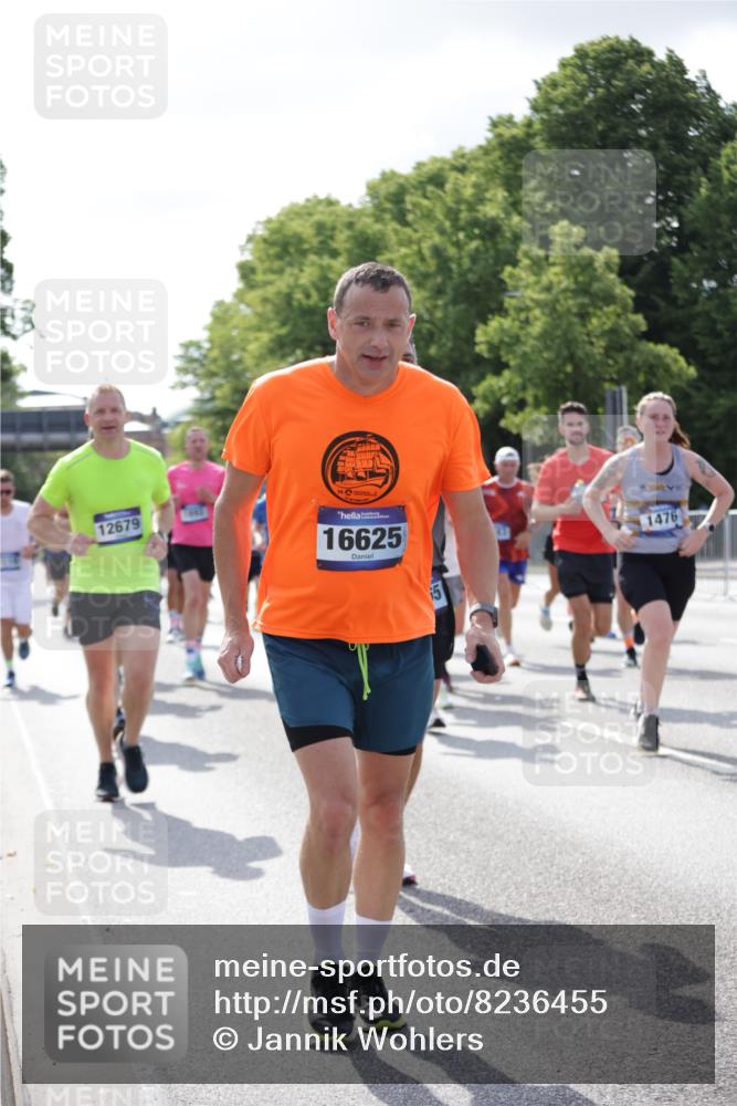29.06.2025 - hella hamburg halbmarathon Jannik Wohlers http://msf.ph/oto/8236455 29.06.2025 09:53:40 Lombardsbrücke 1098, 1119, 1413, 1424, 1476, 1892, 1902, 2823, 3785, 4183, 4185, 4235, 4237, 4270, 5528, 6198, 6309, 6831, 7167, 7734, 8269, 8743, 8928, 9043, 9105, 9463, 9482, 9619, 10529, 11773, 11848, 11936, 12084, 12159, 12203, 12679, 12706, 12724, 13297, 13554, 14415, 14541, 14730, 15026, 15333, 15365, 15611, 15784, 15950, 16081, 16136, 16314, 16466, 16475, 16625, 16627, 16893, 17033, 17332, 17363, 17451, 17864, 17997, 18499, 18790, 18815, 19112 meine-sportfotos.de