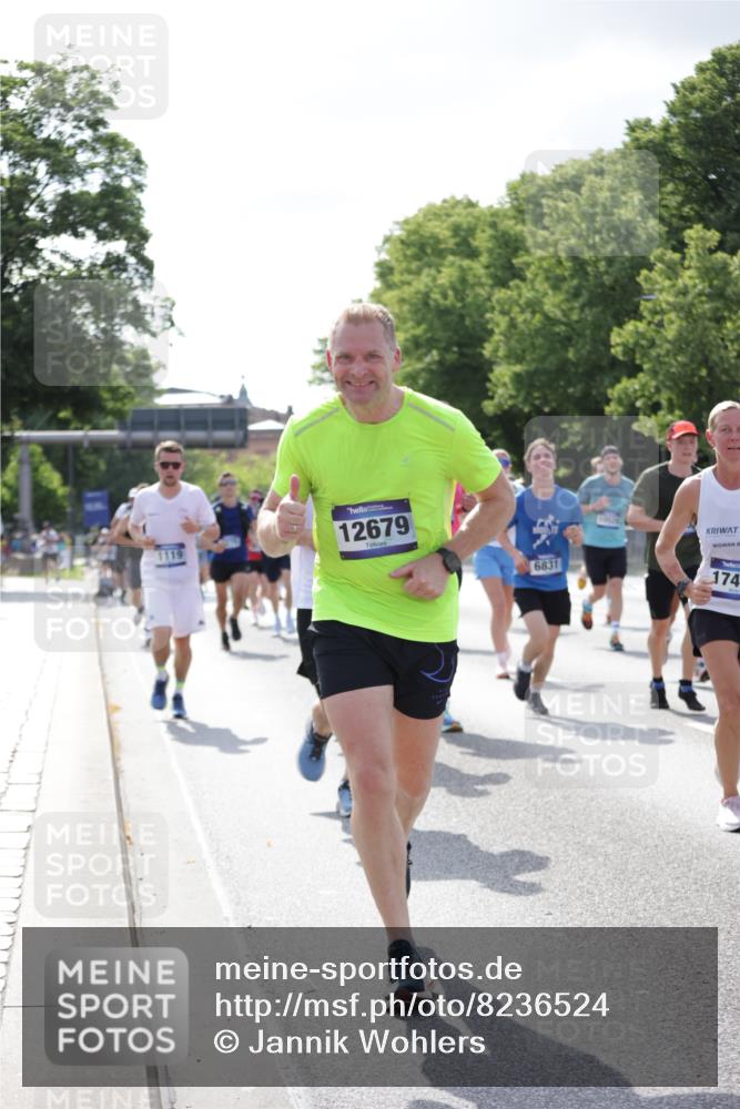 29.06.2025 - hella hamburg halbmarathon Jannik Wohlers http://msf.ph/oto/8236524 29.06.2025 09:53:42 Lombardsbrücke 1098, 1119, 1399, 1413, 1424, 1476, 1892, 1902, 3477, 3785, 4183, 4185, 4235, 4237, 4270, 5528, 6198, 6831, 7167, 7297, 7734, 8743, 8928, 9043, 9105, 9463, 9482, 9619, 10529, 11773, 11848, 11936, 12084, 12159, 12203, 12679, 12706, 12724, 12747, 13297, 14415, 14541, 14730, 15001, 15333, 15365, 15784, 15825, 15950, 16081, 16136, 16314, 16466, 16625, 16627, 16893, 17332, 17363, 17451, 17864, 17997, 18499, 18815, 19112 meine-sportfotos.de