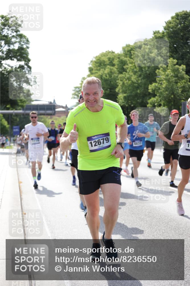 29.06.2025 - hella hamburg halbmarathon Jannik Wohlers http://msf.ph/oto/8236550 29.06.2025 09:53:42 Lombardsbrücke 1098, 1119, 1399, 1413, 1424, 1476, 1892, 1902, 3477, 3785, 4183, 4185, 4235, 4237, 4270, 5528, 6198, 6831, 7167, 7297, 7734, 8743, 8928, 9043, 9105, 9463, 9482, 9619, 10529, 11773, 11848, 11936, 12084, 12159, 12203, 12679, 12706, 12724, 12747, 13297, 14415, 14541, 14730, 15001, 15333, 15365, 15784, 15825, 15950, 16081, 16136, 16314, 16466, 16625, 16627, 16893, 17332, 17363, 17451, 17864, 17997, 18499, 18815, 19112 meine-sportfotos.de