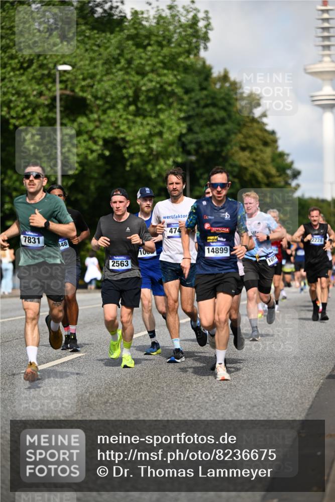 29.06.2025 - hella hamburg halbmarathon Dr. Thomas Lammeyer http://msf.ph/oto/8236675 29.06.2025 09:50:39 Kennedybrücke 1002, 1396, 1407, 1411, 1910, 1959, 2121, 2228, 2563, 2774, 2836, 2851, 3790, 3935, 4246, 4740, 6032, 6305, 6473, 6915, 7080, 7622, 7831, 7867, 7972, 8366, 9171, 9376, 9508, 10771, 11055, 11370 meine-sportfotos.de