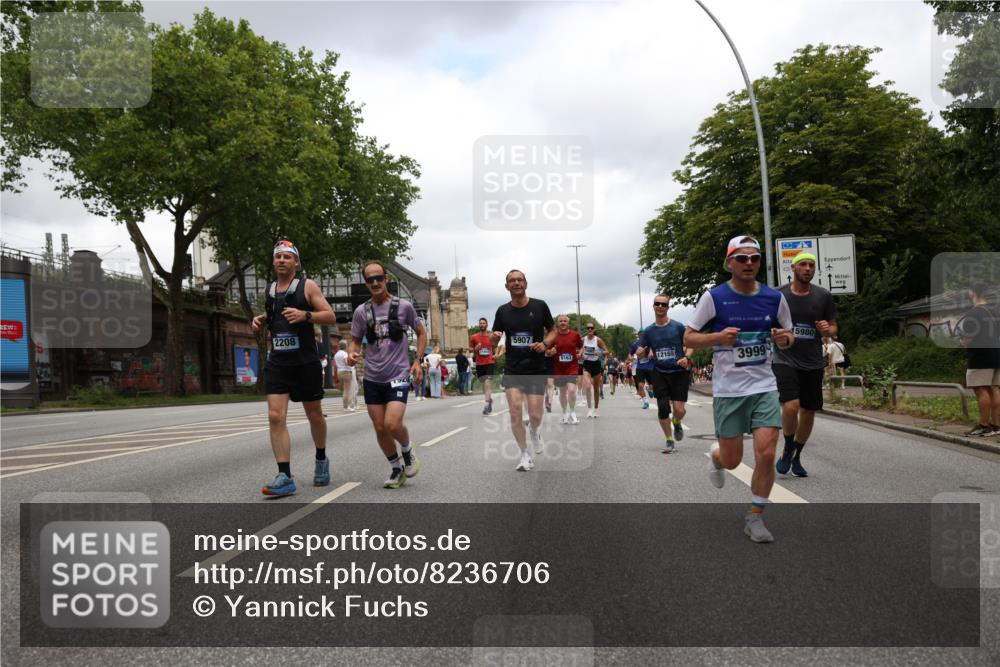 29.06.2025 - hella hamburg halbmarathon Yannick Fuchs http://msf.ph/oto/8236706 29.06.2025 10:47:09 20KM 1061, 1258, 1499, 1683, 1706, 1783, 2074, 2099, 2208, 2346, 2910, 3059, 3334, 3399, 3999, 4065, 4419, 4587, 4635, 5077, 5607, 5907, 6198, 6628, 6897, 7177, 7509, 7864, 8273, 8361, 8587, 8651, 9065, 9163, 9537, 10724, 11217, 11588, 11589, 11604, 11689, 11992, 12155, 12413, 12482, 12490, 12875, 12910, 14323, 15126, 15179, 15430, 15681, 15980, 16467, 16538, 16986, 18249, 18720, 18901, 19208, 19244 meine-sportfotos.de