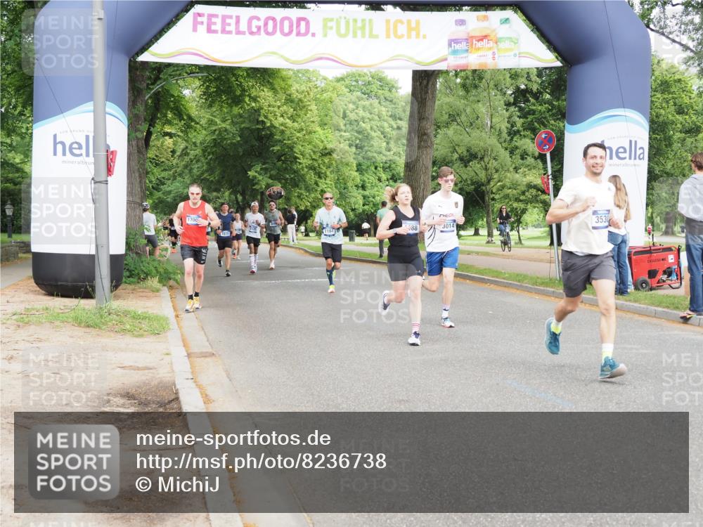 29.06.2025 - hella hamburg halbmarathon MichiJ http://msf.ph/oto/8236738 29.06.2025 10:27:14 Zwischen KM18-KM19 3014, 3530, 13729, 15965 meine-sportfotos.de