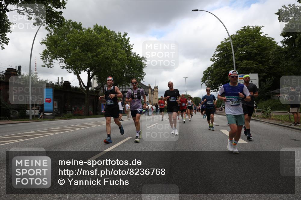 29.06.2025 - hella hamburg halbmarathon Yannick Fuchs http://msf.ph/oto/8236768 29.06.2025 10:47:09 20KM 1061, 1258, 1499, 1683, 1706, 1783, 2074, 2099, 2208, 2346, 2910, 3059, 3334, 3399, 3999, 4065, 4419, 4587, 4635, 5077, 5607, 5907, 6198, 6628, 6897, 7177, 7509, 7864, 8273, 8361, 8587, 8651, 9065, 9163, 9537, 10724, 11217, 11588, 11589, 11604, 11689, 11992, 12155, 12413, 12482, 12490, 12875, 12910, 14323, 15126, 15179, 15430, 15681, 15980, 16467, 16538, 16986, 18249, 18720, 18901, 19208, 19244 meine-sportfotos.de