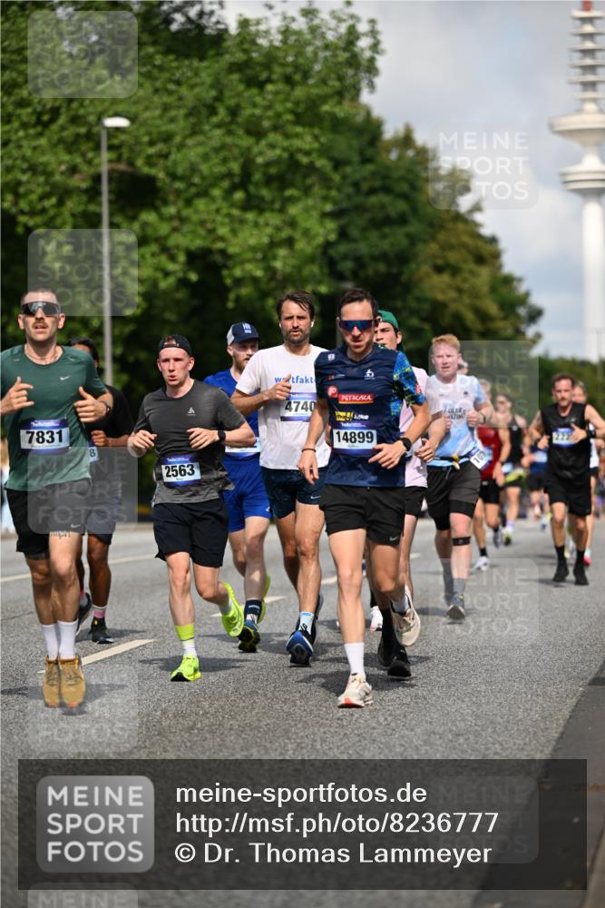 29.06.2025 - hella hamburg halbmarathon Dr. Thomas Lammeyer http://msf.ph/oto/8236777 29.06.2025 09:50:39 Kennedybrücke 1002, 1396, 1407, 1411, 1910, 1959, 2121, 2228, 2563, 2774, 2836, 2851, 3790, 3935, 4246, 4740, 6032, 6305, 6473, 6915, 7080, 7622, 7831, 7867, 7972, 8366, 9171, 9376, 9508, 10771, 11055, 11370 meine-sportfotos.de