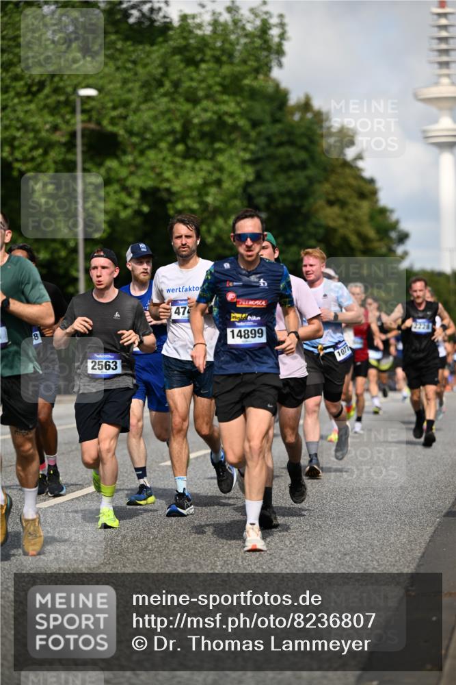 29.06.2025 - hella hamburg halbmarathon Dr. Thomas Lammeyer http://msf.ph/oto/8236807 29.06.2025 09:50:40 Kennedybrücke 1002, 1407, 1411, 1910, 1959, 2121, 2228, 2563, 2774, 2836, 2851, 3790, 3935, 4246, 4740, 5961, 6032, 6305, 6473, 6915, 7080, 7622, 7831, 7867, 7972, 8366, 8395, 9171, 9376, 9508, 10771, 11055 meine-sportfotos.de