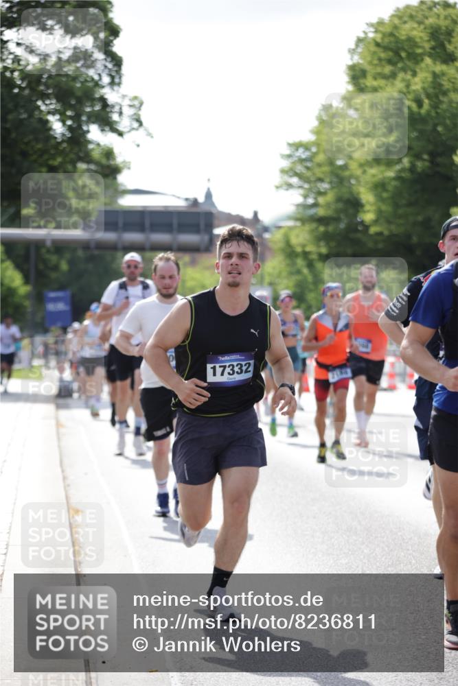29.06.2025 - hella hamburg halbmarathon Jannik Wohlers http://msf.ph/oto/8236811 29.06.2025 09:53:46 Lombardsbrücke 1098, 1119, 1399, 1413, 1424, 1476, 1892, 1902, 2098, 2188, 2842, 3477, 3785, 4029, 4183, 4185, 4235, 4237, 4270, 5528, 6198, 6630, 6831, 7297, 8743, 8928, 9105, 9463, 9482, 9619, 10529, 11773, 11848, 12084, 12159, 12203, 12549, 12679, 12706, 12724, 12747, 13297, 13707, 14541, 15001, 15333, 15365, 15422, 15784, 15825, 15950, 16081, 16314, 16316, 16627, 16893, 17229, 17332, 17363, 17451, 17710, 17864, 17997, 18499, 18815, 19112 meine-sportfotos.de