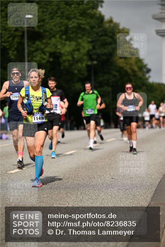 29.06.2025 - hella hamburg halbmarathon Dr. Thomas Lammeyer http://msf.ph/oto/8236835 29.06.2025 10:13:47 Kennedybrücke 1573, 1838, 3921, 5511, 7042, 7187, 7333, 7636, 8219, 9366, 9434, 9674, 9781, 10036, 10943, 11027 meine-sportfotos.de