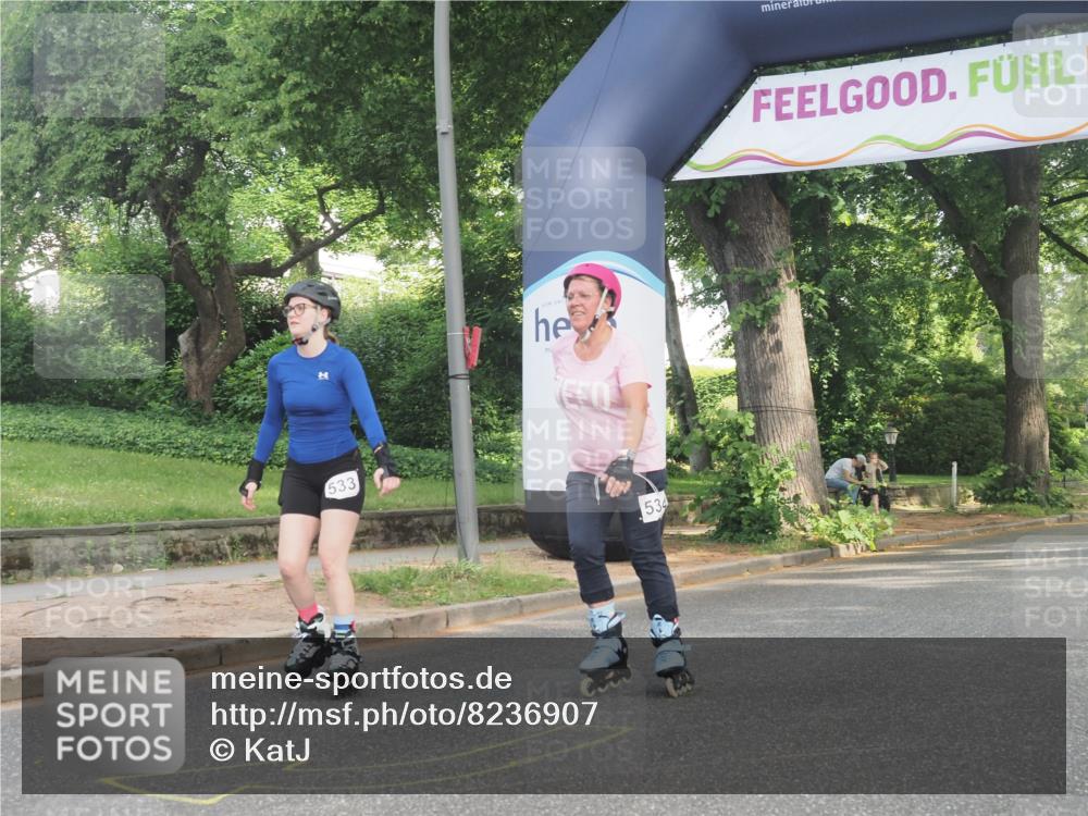 29.06.2025 - hella hamburg halbmarathon KatJ http://msf.ph/oto/8236907 29.06.2025 09:47:29 Zwischen KM18-KM19  meine-sportfotos.de
