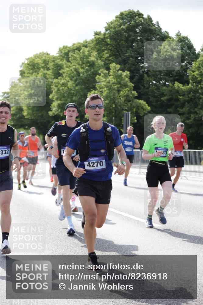 29.06.2025 - hella hamburg halbmarathon Jannik Wohlers http://msf.ph/oto/8236918 29.06.2025 09:53:47 Lombardsbrücke 1119, 1399, 1413, 1424, 1476, 1892, 1902, 2098, 2188, 2842, 3477, 3785, 4029, 4183, 4185, 4235, 4237, 4270, 5528, 6198, 6630, 6831, 7297, 8743, 8928, 9105, 9463, 9482, 9619, 10529, 11773, 11848, 12084, 12159, 12203, 12549, 12679, 12706, 12724, 12747, 13297, 13348, 13707, 14541, 14804, 15001, 15333, 15365, 15422, 15784, 15825, 15950, 16081, 16314, 16316, 16627, 16893, 17229, 17332, 17363, 17451, 17710, 17864, 18499, 18815, 19112 meine-sportfotos.de