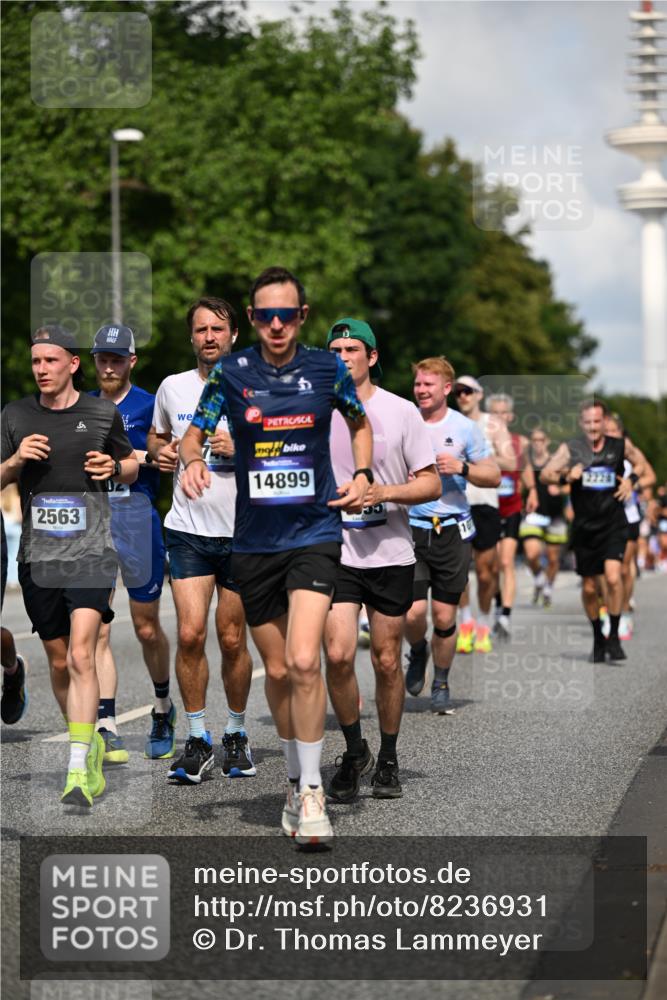 29.06.2025 - hella hamburg halbmarathon Dr. Thomas Lammeyer http://msf.ph/oto/8236931 29.06.2025 09:50:40 Kennedybrücke 1002, 1407, 1411, 1910, 1959, 2121, 2228, 2563, 2774, 2836, 2851, 3790, 3935, 4246, 4740, 5961, 6032, 6305, 6473, 6915, 7080, 7622, 7831, 7867, 7972, 8366, 8395, 9171, 9376, 9508, 10771, 11055 meine-sportfotos.de