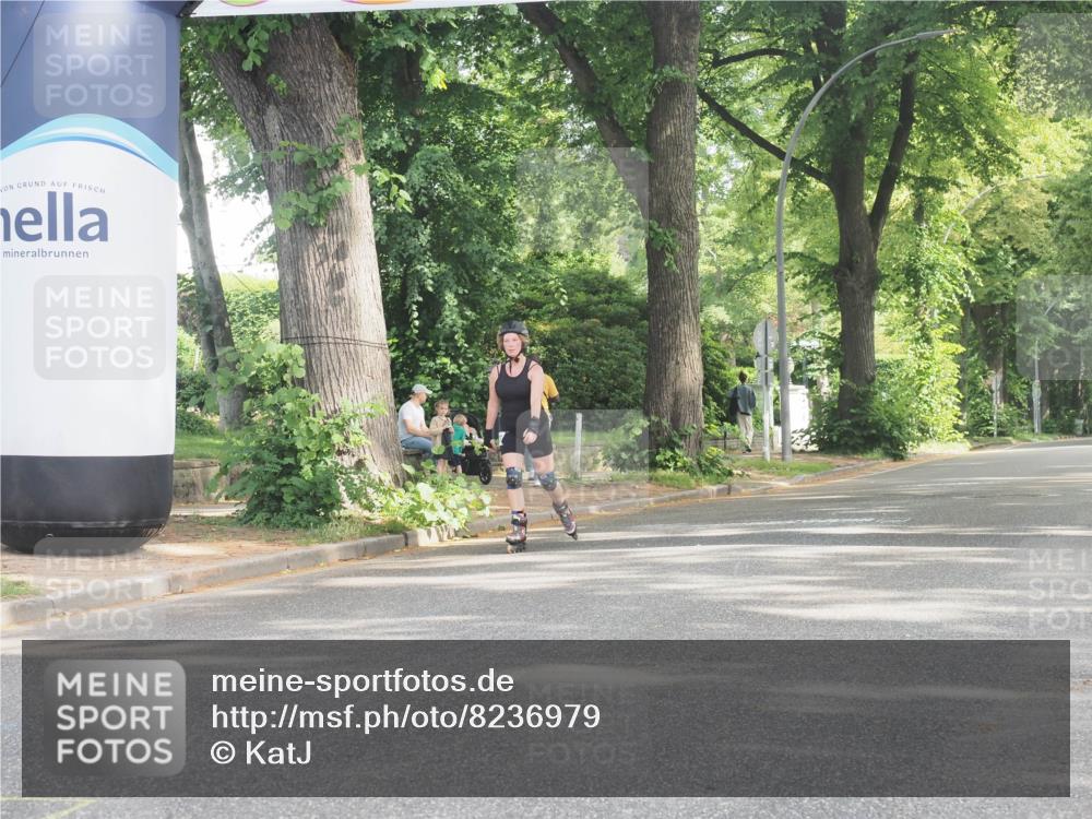 29.06.2025 - hella hamburg halbmarathon KatJ http://msf.ph/oto/8236979 29.06.2025 09:48:11 Zwischen KM18-KM19  meine-sportfotos.de