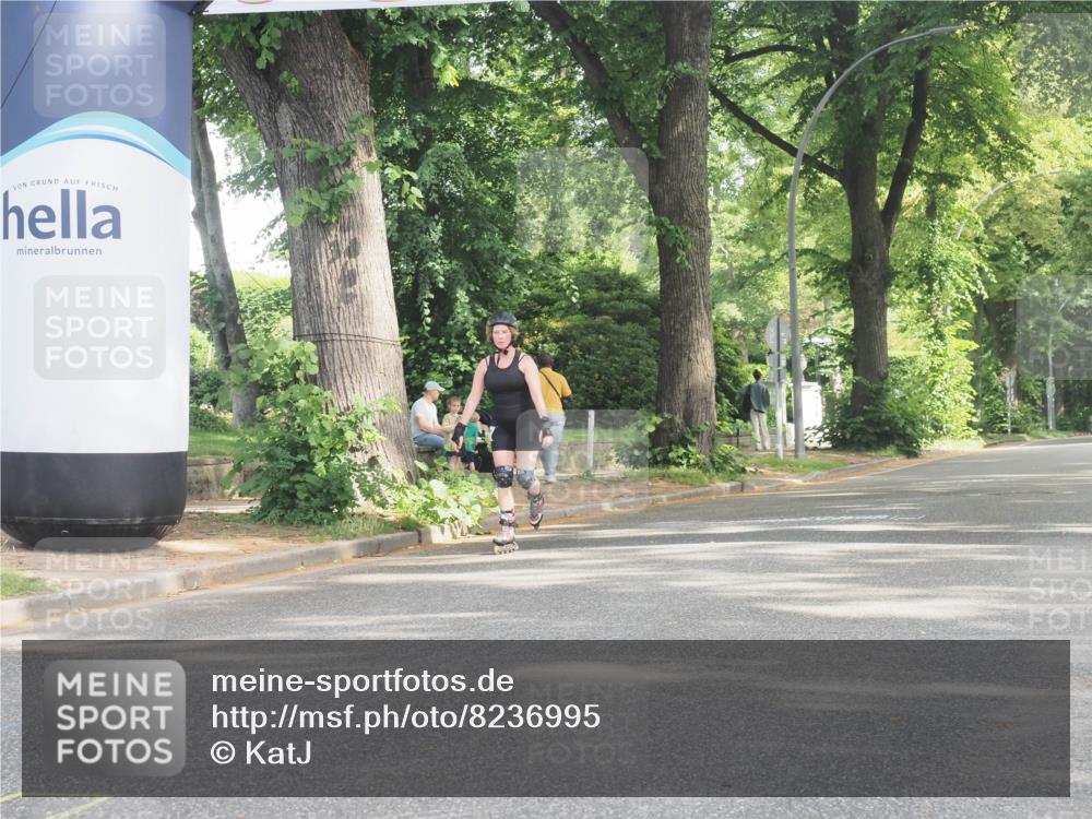 29.06.2025 - hella hamburg halbmarathon KatJ http://msf.ph/oto/8236995 29.06.2025 09:48:11 Zwischen KM18-KM19  meine-sportfotos.de