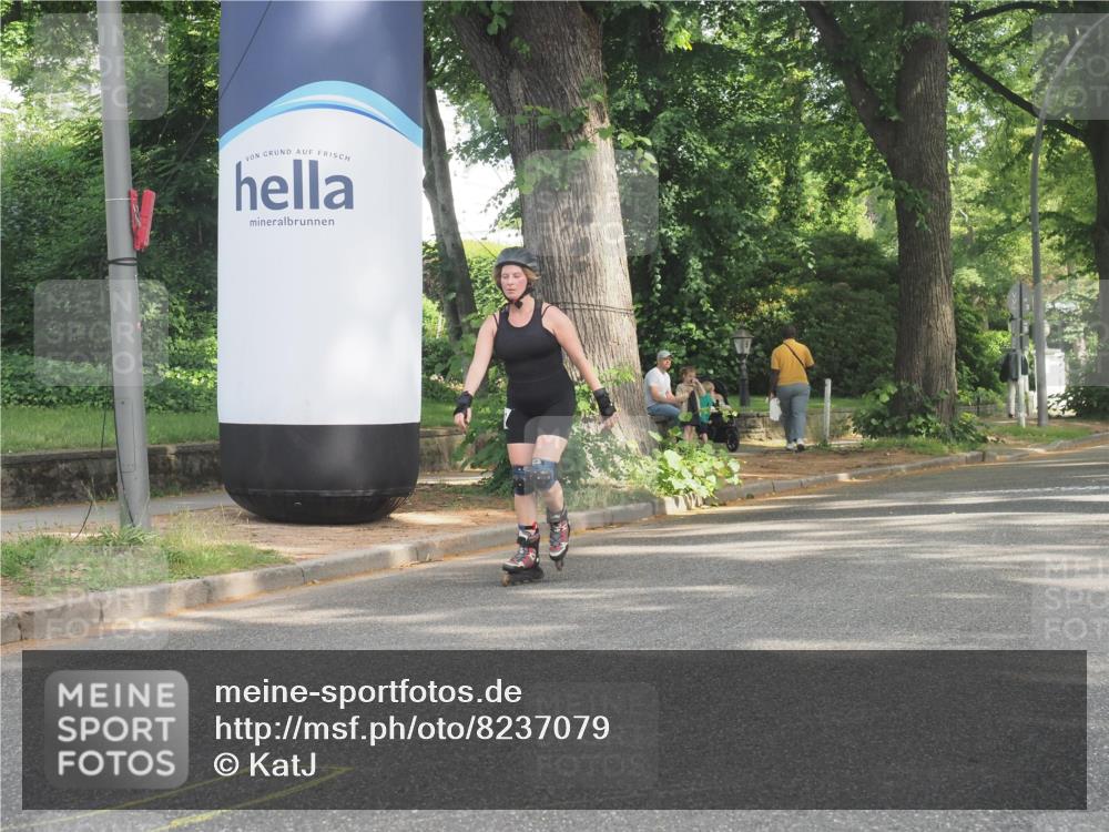 29.06.2025 - hella hamburg halbmarathon KatJ http://msf.ph/oto/8237079 29.06.2025 09:48:12 Zwischen KM18-KM19  meine-sportfotos.de