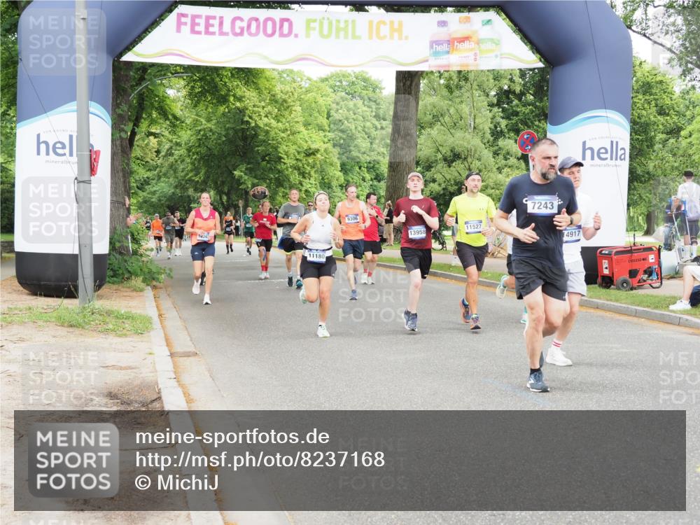 29.06.2025 - hella hamburg halbmarathon MichiJ http://msf.ph/oto/8237168 29.06.2025 10:50:07 Zwischen KM18-KM19 1427, 7243, 9306, 11180, 11527, 11960, 12479, 13958, 14917, 15908, 17532, 19023 meine-sportfotos.de