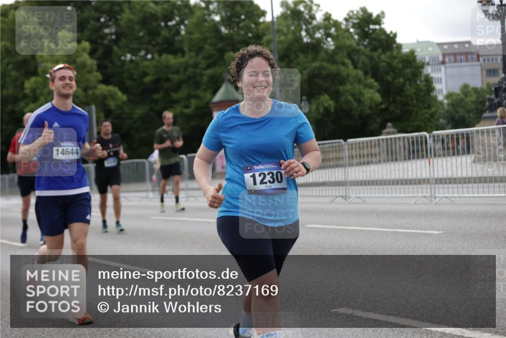 29.06.2025 - hella hamburg halbmarathon Jannik Wohlers http://msf.ph/oto/8237169 29.06.2025 10:29:00 Lombardsbrücke 1230, 1661, 3179, 3311, 4349, 4373, 6285, 6725, 7449, 8812, 9714, 10198, 10322, 10641, 10808, 11249, 11792, 11803, 11989, 12086, 12958, 13090, 13382, 14644, 16659, 16662, 16673, 16676, 17496, 18298, 18299, 18414 meine-sportfotos.de