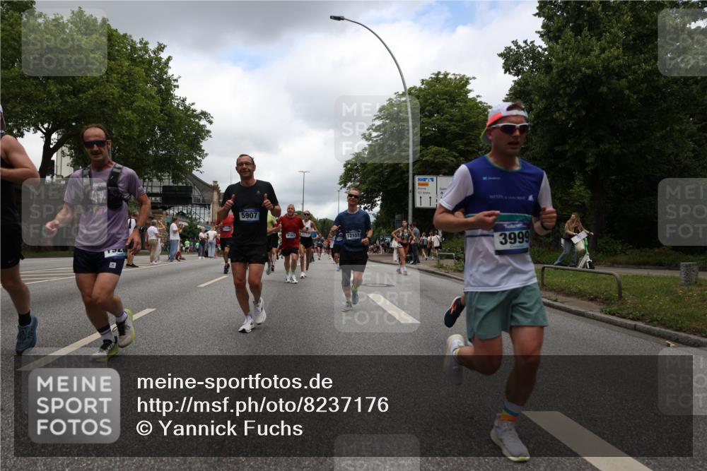 29.06.2025 - hella hamburg halbmarathon Yannick Fuchs http://msf.ph/oto/8237176 29.06.2025 10:47:10 20KM 1061, 1258, 1499, 1683, 1706, 1783, 2074, 2099, 2208, 2346, 2910, 3059, 3334, 3399, 3999, 4065, 4419, 4587, 4635, 5077, 5607, 5907, 6198, 6628, 6897, 7177, 7509, 7864, 8273, 8361, 8390, 8651, 9065, 9163, 9537, 10724, 10895, 11217, 11588, 11589, 11604, 11689, 11992, 12155, 12413, 12482, 12490, 12875, 12910, 14323, 15126, 15179, 15430, 15681, 15980, 16467, 16538, 16986, 18249, 18590, 18720, 18901, 19208, 19244 meine-sportfotos.de