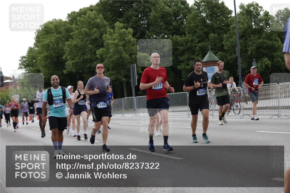 29.06.2025 - hella hamburg halbmarathon Jannik Wohlers http://msf.ph/oto/8237322 29.06.2025 10:29:01 Lombardsbrücke 1230, 1661, 3179, 3311, 4349, 4373, 6285, 6725, 7449, 7517, 8812, 9714, 10322, 10641, 10808, 10996, 11249, 11792, 11803, 11989, 12086, 12958, 13382, 14644, 16659, 16662, 16673, 16676, 17496, 18298, 18299, 18414 meine-sportfotos.de