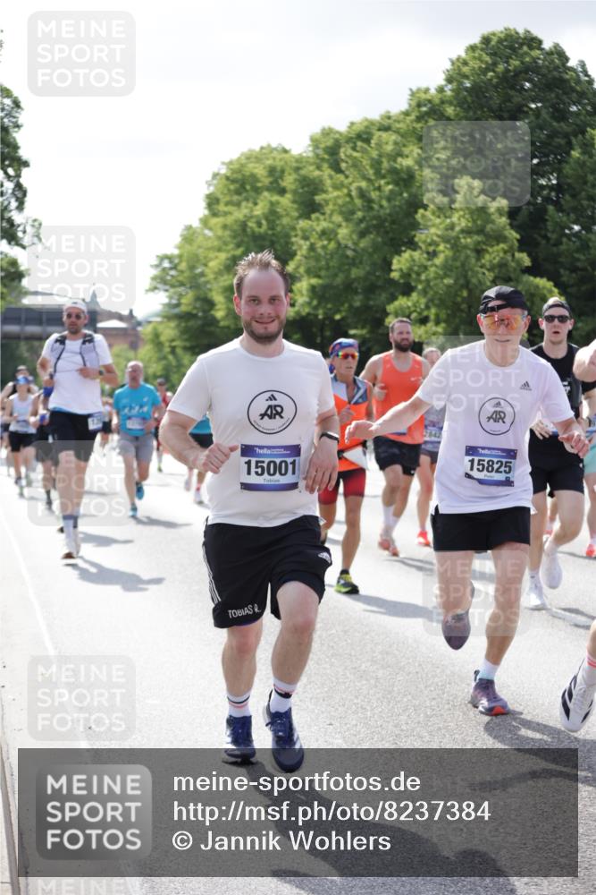 29.06.2025 - hella hamburg halbmarathon Jannik Wohlers http://msf.ph/oto/8237384 29.06.2025 09:53:49 Lombardsbrücke 1119, 1399, 1413, 1424, 1476, 1892, 1902, 2098, 2188, 2842, 3477, 3785, 4029, 4183, 4185, 4235, 4237, 4270, 5020, 5528, 6198, 6630, 6831, 7297, 8743, 8928, 9463, 9482, 9619, 10529, 11773, 11848, 12084, 12159, 12203, 12549, 12679, 12706, 12724, 12747, 13123, 13297, 13348, 13707, 13746, 14541, 14804, 15001, 15333, 15365, 15422, 15573, 15784, 15825, 15950, 16081, 16314, 16316, 16627, 16893, 17229, 17332, 17451, 17710, 17864, 18380, 18499, 18815 meine-sportfotos.de