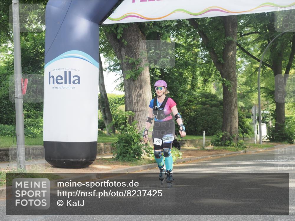 29.06.2025 - hella hamburg halbmarathon KatJ http://msf.ph/oto/8237425 29.06.2025 09:49:02 Zwischen KM18-KM19  meine-sportfotos.de