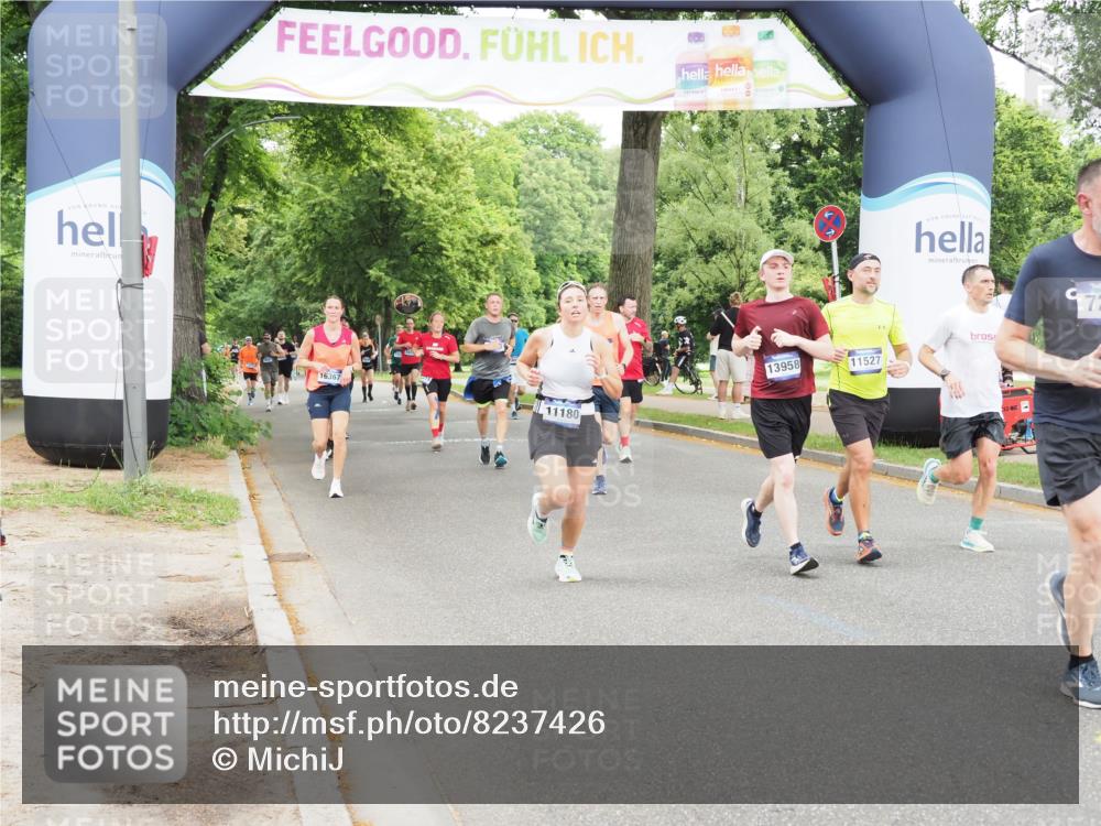 29.06.2025 - hella hamburg halbmarathon MichiJ http://msf.ph/oto/8237426 29.06.2025 10:50:07 Zwischen KM18-KM19 1427, 7243, 9306, 11180, 11527, 11960, 12479, 13958, 14917, 15908, 17532, 19023 meine-sportfotos.de