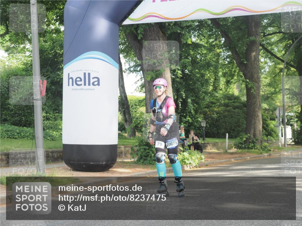 29.06.2025 - hella hamburg halbmarathon KatJ http://msf.ph/oto/8237475 29.06.2025 09:49:03 Zwischen KM18-KM19  meine-sportfotos.de