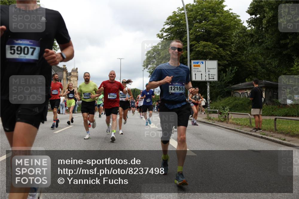 29.06.2025 - hella hamburg halbmarathon Yannick Fuchs http://msf.ph/oto/8237498 29.06.2025 10:47:10 20KM 1061, 1258, 1499, 1683, 1706, 1783, 2074, 2099, 2208, 2346, 2910, 3059, 3334, 3399, 3999, 4065, 4419, 4587, 4635, 5077, 5607, 5907, 6198, 6628, 6897, 7177, 7509, 7864, 8273, 8361, 8390, 8651, 9065, 9163, 9537, 10724, 10895, 11217, 11588, 11589, 11604, 11689, 11992, 12155, 12413, 12482, 12490, 12875, 12910, 14323, 15126, 15179, 15430, 15681, 15980, 16467, 16538, 16986, 18249, 18590, 18720, 18901, 19208, 19244 meine-sportfotos.de