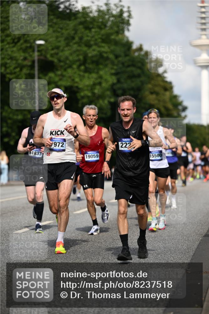 29.06.2025 - hella hamburg halbmarathon Dr. Thomas Lammeyer http://msf.ph/oto/8237518 29.06.2025 09:50:44 Kennedybrücke 1002, 1217, 1407, 1910, 2121, 2228, 2404, 2563, 2774, 2851, 3790, 3935, 4246, 4740, 5961, 6032, 6305, 6473, 6915, 7831, 7972, 8366, 8395, 9171, 9376, 9508, 10771, 11055 meine-sportfotos.de
