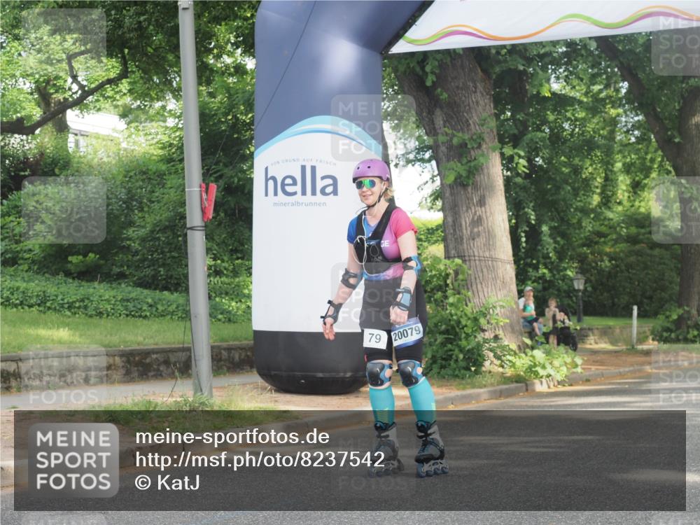 29.06.2025 - hella hamburg halbmarathon KatJ http://msf.ph/oto/8237542 29.06.2025 09:49:03 Zwischen KM18-KM19  meine-sportfotos.de