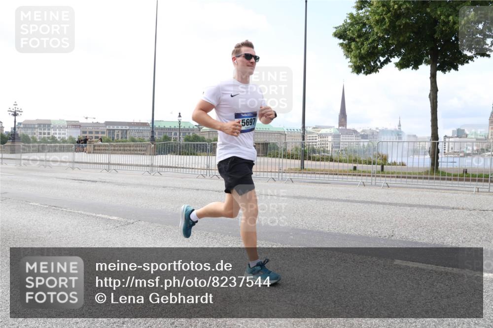 29.06.2025 - hella hamburg halbmarathon Lena Gebhardt http://msf.ph/oto/8237544 29.06.2025 10:09:34 Lombardsbrücke 1052, 1147, 1188, 1456, 1483, 1513, 1823, 1838, 2978, 4859, 5806, 5885, 6674, 7058, 7187, 8090, 8685, 9150, 9297, 9306, 9718, 9988, 10194, 10819, 11067, 11496, 12156, 12255, 12509, 12862, 13210, 13660, 13739, 14736, 15697, 16191, 16455, 16688, 16918, 17347, 17630, 17899, 18076, 18440, 18726, 18727, 19166, 19242 meine-sportfotos.de
