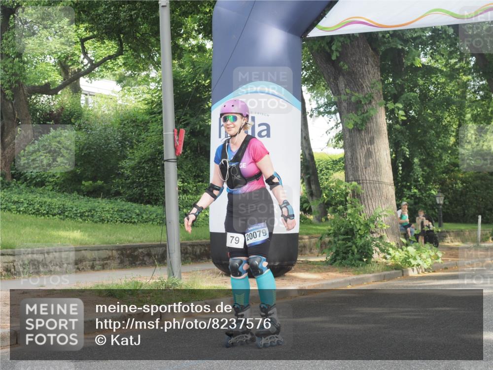 29.06.2025 - hella hamburg halbmarathon KatJ http://msf.ph/oto/8237576 29.06.2025 09:49:03 Zwischen KM18-KM19  meine-sportfotos.de
