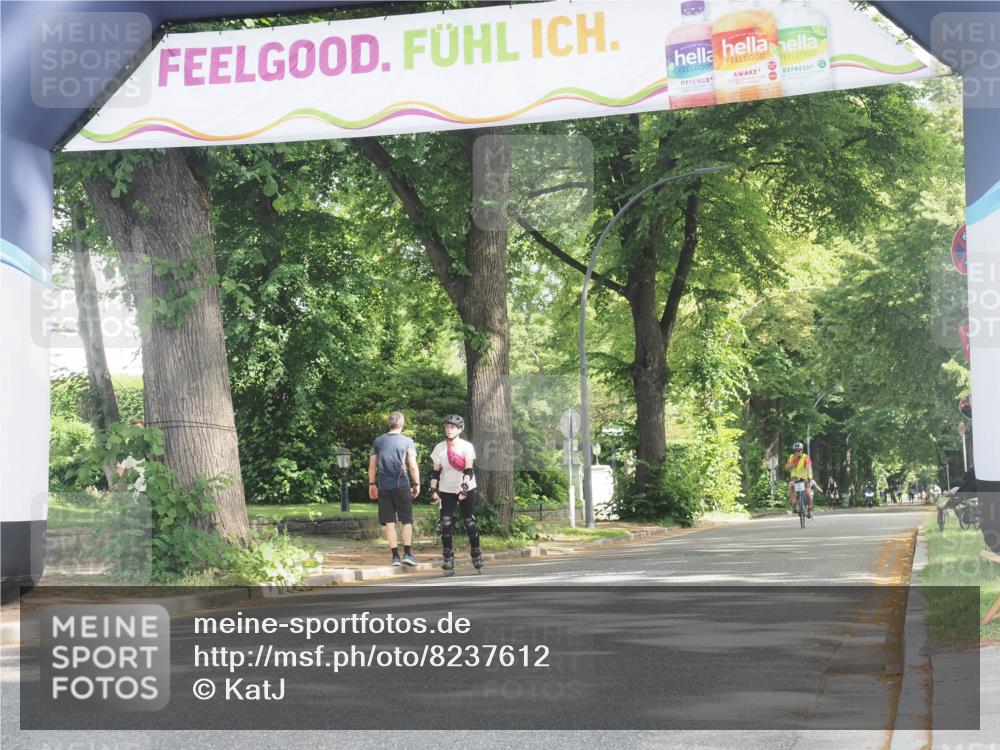 29.06.2025 - hella hamburg halbmarathon KatJ http://msf.ph/oto/8237612 29.06.2025 09:53:46 Zwischen KM18-KM19  meine-sportfotos.de
