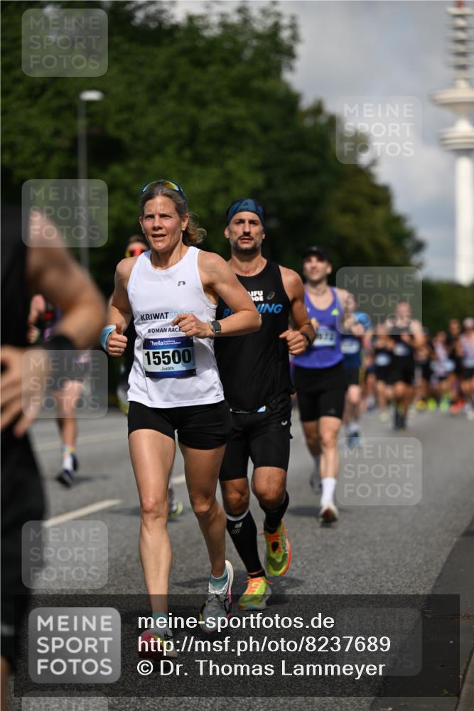 29.06.2025 - hella hamburg halbmarathon Dr. Thomas Lammeyer http://msf.ph/oto/8237689 29.06.2025 09:50:46 Kennedybrücke 1002, 1217, 1910, 2121, 2228, 2404, 2563, 2774, 2851, 3790, 3935, 4246, 4740, 5961, 6032, 6305, 6473, 6915, 7831, 7972, 8366, 8395, 9171, 9376, 9508, 10771, 11055 meine-sportfotos.de