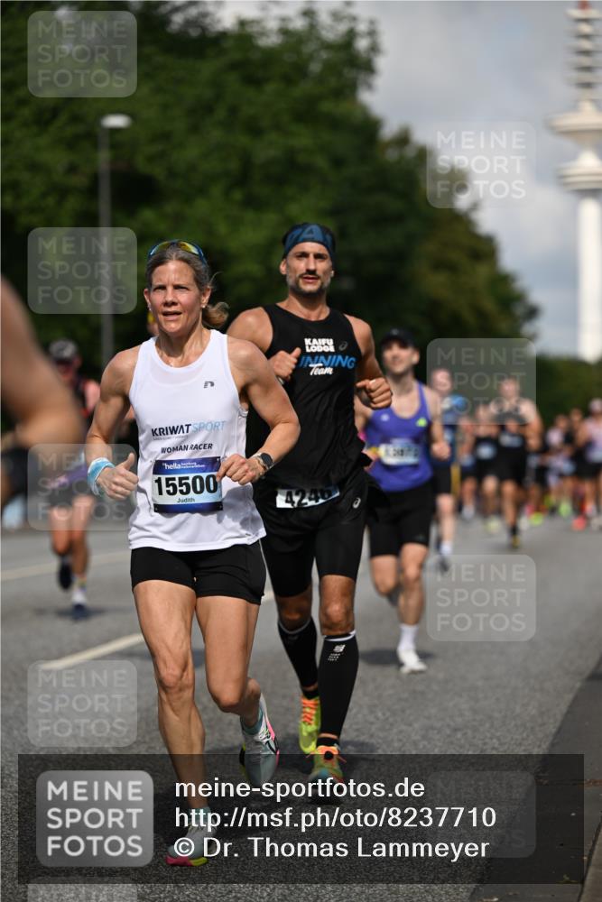 29.06.2025 - hella hamburg halbmarathon Dr. Thomas Lammeyer http://msf.ph/oto/8237710 29.06.2025 09:50:46 Kennedybrücke 1002, 1217, 1910, 2121, 2228, 2404, 2563, 2774, 2851, 3790, 3935, 4246, 4740, 5961, 6032, 6305, 6473, 6915, 7831, 7972, 8366, 8395, 9171, 9376, 9508, 10771, 11055 meine-sportfotos.de