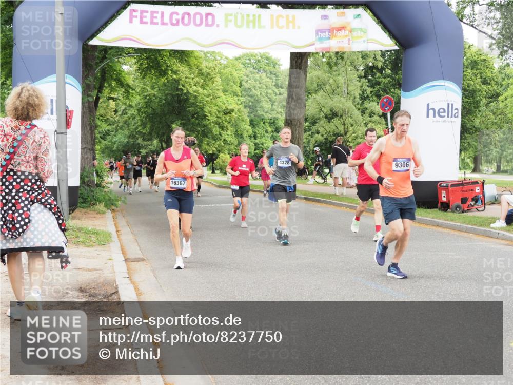 29.06.2025 - hella hamburg halbmarathon MichiJ http://msf.ph/oto/8237750 29.06.2025 10:50:09 Zwischen KM18-KM19 4328, 7243, 9306, 11180, 11527, 11960, 12316, 12479, 13958, 14917, 15908, 16367, 17532 meine-sportfotos.de