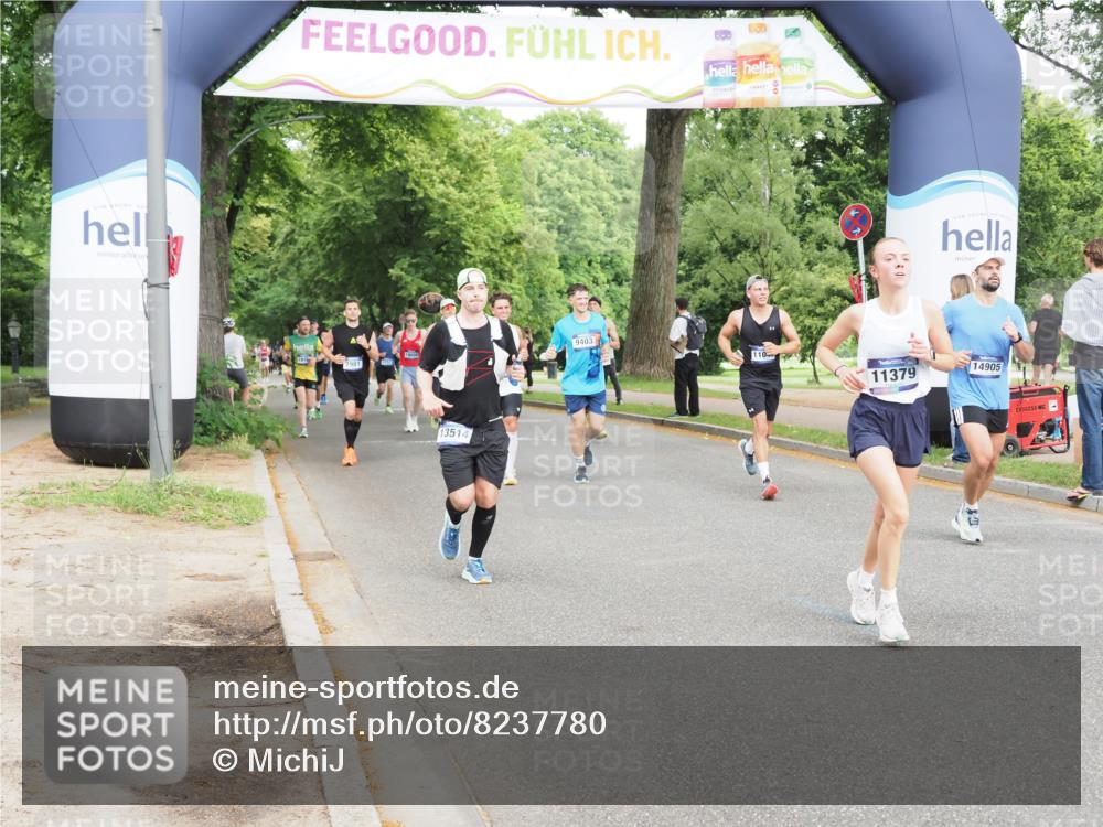 29.06.2025 - hella hamburg halbmarathon MichiJ http://msf.ph/oto/8237780 29.06.2025 10:27:22 Zwischen KM18-KM19 1164, 1615, 2525, 2849, 11049, 11055, 11379, 13514, 14905, 15372, 17005, 18723 meine-sportfotos.de