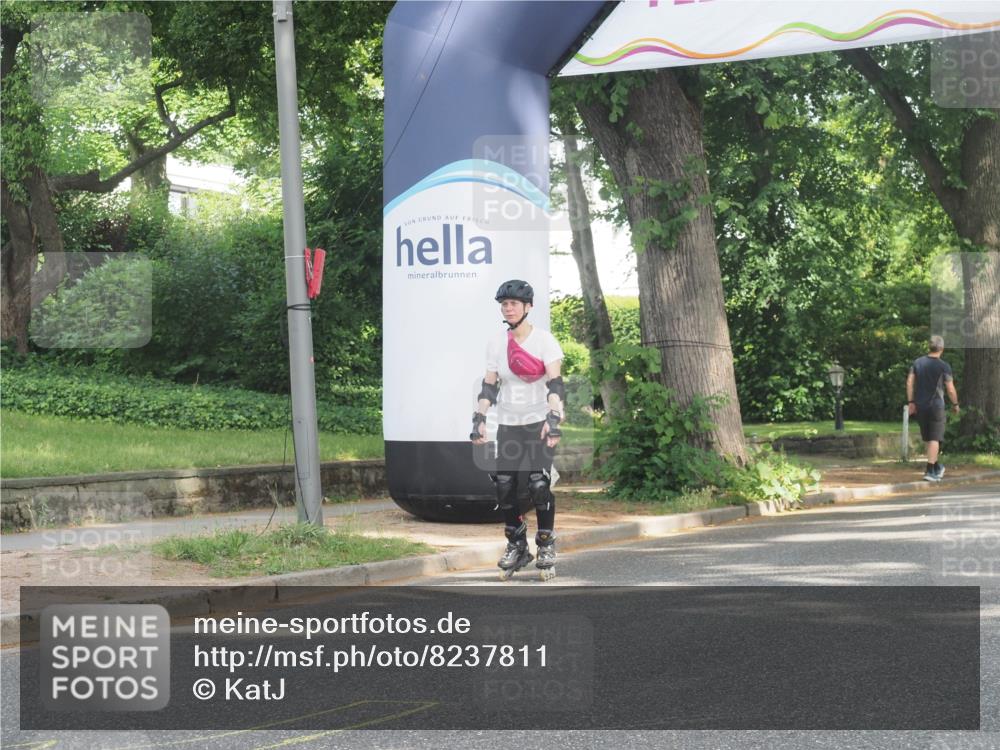 29.06.2025 - hella hamburg halbmarathon KatJ http://msf.ph/oto/8237811 29.06.2025 09:53:49 Zwischen KM18-KM19  meine-sportfotos.de