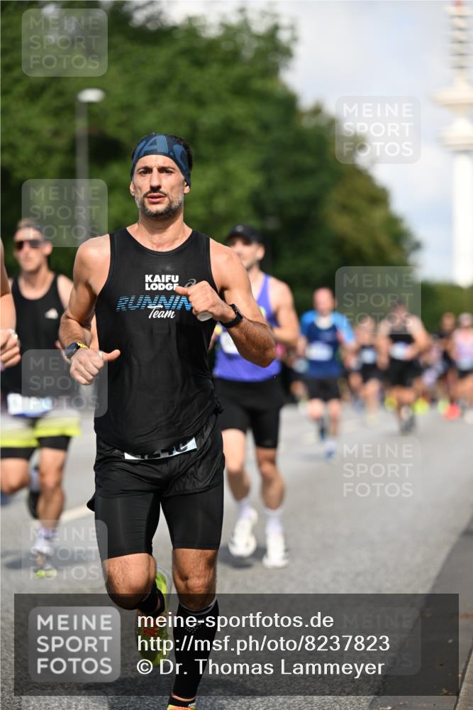 29.06.2025 - hella hamburg halbmarathon Dr. Thomas Lammeyer http://msf.ph/oto/8237823 29.06.2025 09:50:47 Kennedybrücke 1002, 1217, 1910, 2121, 2228, 2404, 2563, 2774, 2851, 3790, 4246, 4740, 5961, 6032, 6305, 6473, 6915, 7831, 7972, 8366, 8395, 9171, 9376, 9508, 10771, 11055 meine-sportfotos.de
