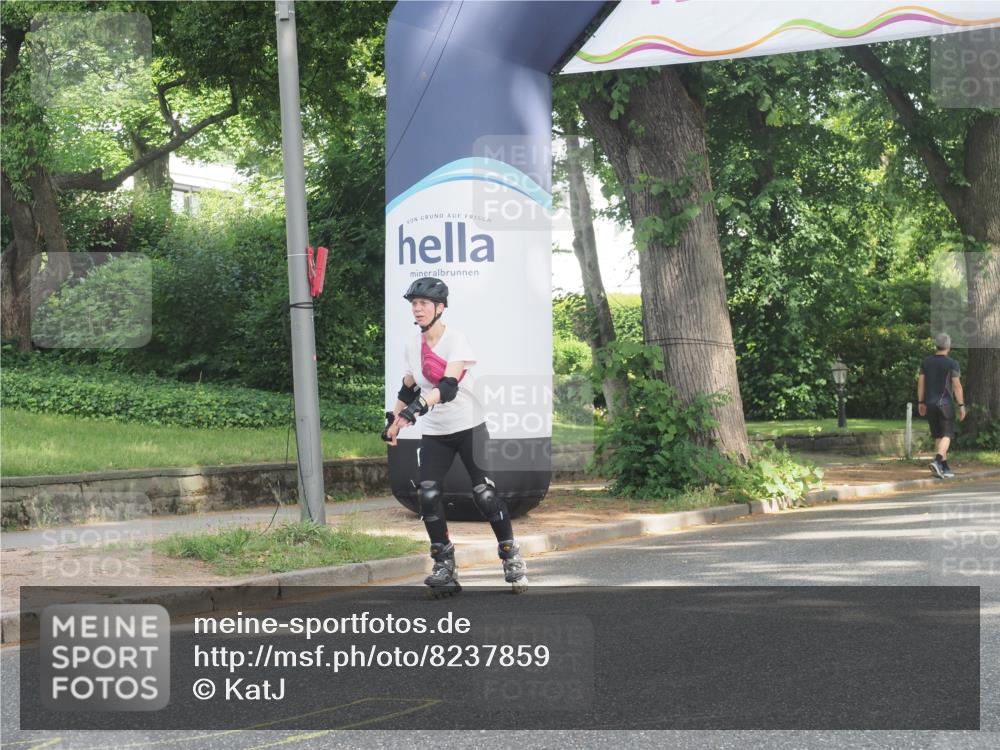 29.06.2025 - hella hamburg halbmarathon KatJ http://msf.ph/oto/8237859 29.06.2025 09:53:49 Zwischen KM18-KM19  meine-sportfotos.de