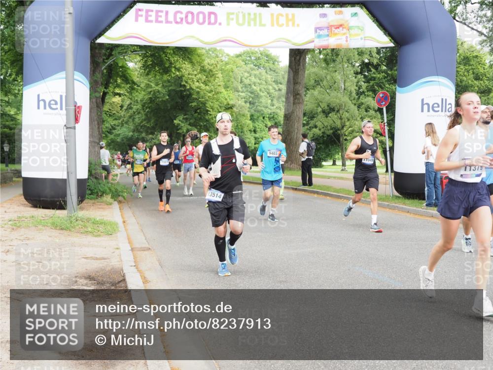 29.06.2025 - hella hamburg halbmarathon MichiJ http://msf.ph/oto/8237913 29.06.2025 10:27:22 Zwischen KM18-KM19 1164, 1615, 2525, 2849, 11049, 11055, 11379, 13514, 14905, 15372, 17005, 18723 meine-sportfotos.de
