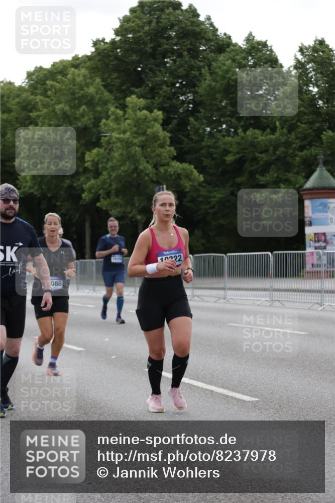 29.06.2025 - hella hamburg halbmarathon Jannik Wohlers http://msf.ph/oto/8237978 29.06.2025 10:29:08 Lombardsbrücke 1063, 1661, 3179, 3311, 3524, 4349, 4395, 6285, 6725, 7517, 7832, 8812, 9714, 10322, 10996, 11249, 11269, 11634, 11792, 11803, 12086, 12216, 13382, 14644, 16306, 16659, 16662, 16676, 17496, 17945, 18298, 18299 meine-sportfotos.de